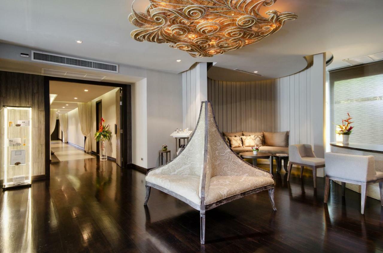 Wyndham Sea Pearl Resort, Phuket Patong Εξωτερικό φωτογραφία The lobby of the hotel
