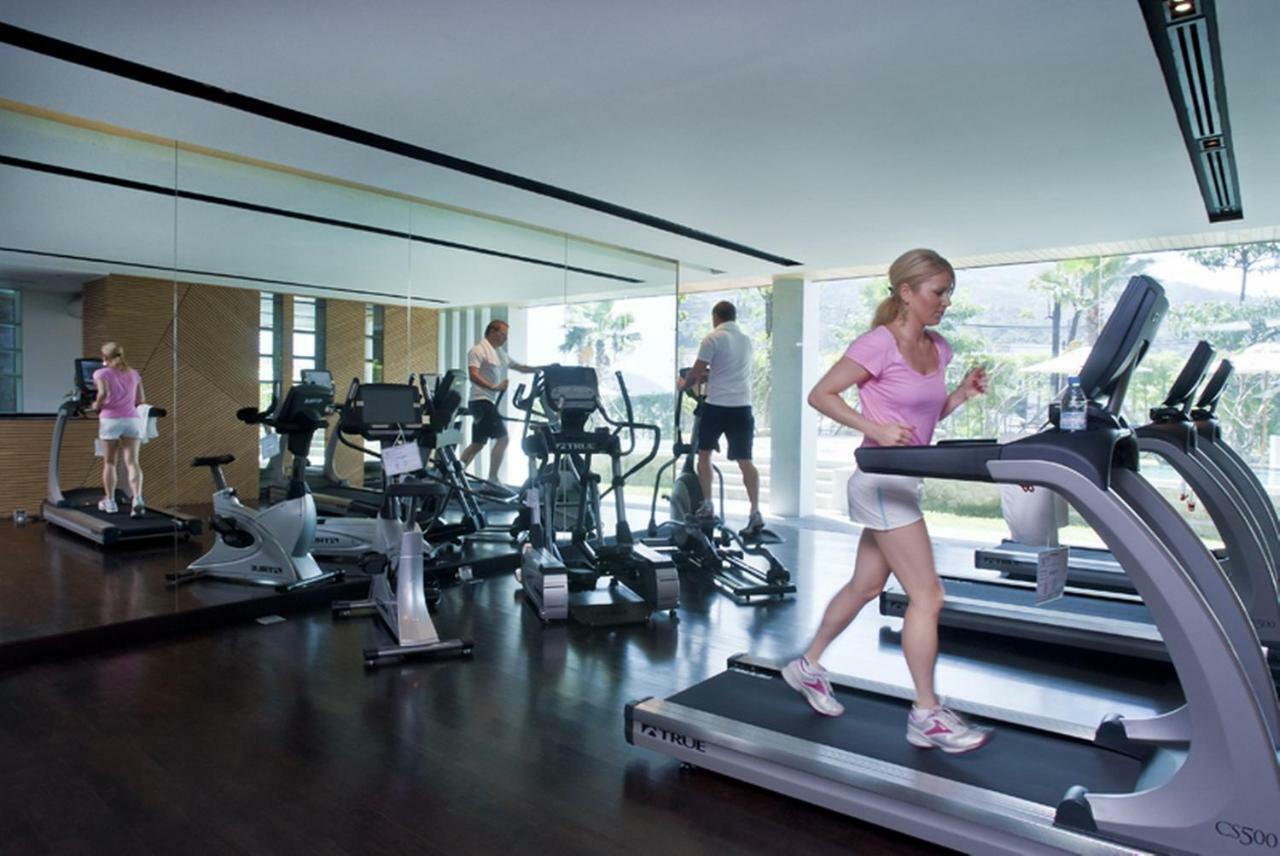 Wyndham Sea Pearl Resort, Phuket Patong Εξωτερικό φωτογραφία A treadmill in a gym